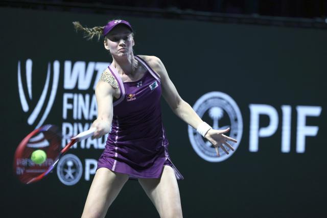 1768531082176097788.jpg (体育)(8)网球——WTA年终总决赛:莱巴金娜夺冠XxjpseC000299_20251109_PEPFN0A001.jpg