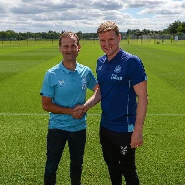 1659741588392052363.jpg ea324b4e0a62d9454fbe2fb5974f531.jpg